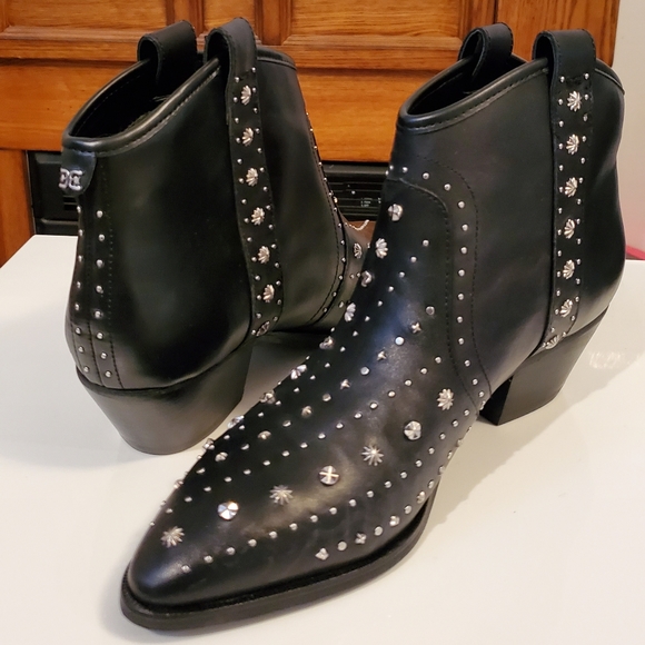 New! 🗯Sam Edelman Brian West Studded Ankle Boots - Picture 3 of 4